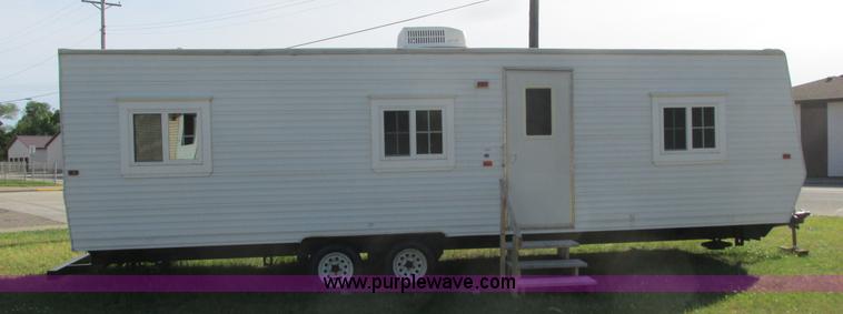 image for item K4741 2006 Cavalier office trailer