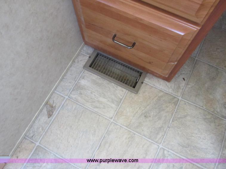 image for item K4741 2006 Cavalier office trailer