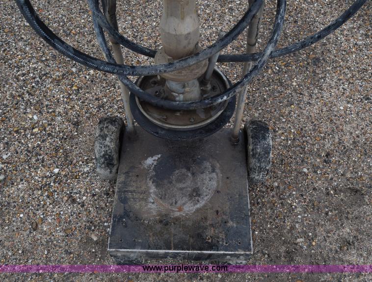 image for item K7325 Graco 222-772 pump mixer