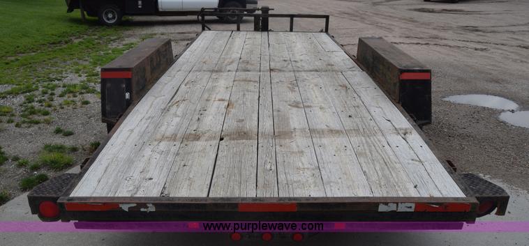 image for item K7328 1990 Star utility trailer