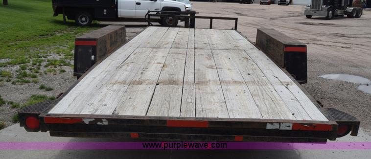 image for item K7328 1990 Star utility trailer