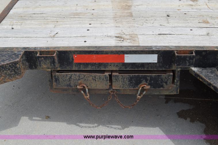 image for item K7328 1990 Star utility trailer