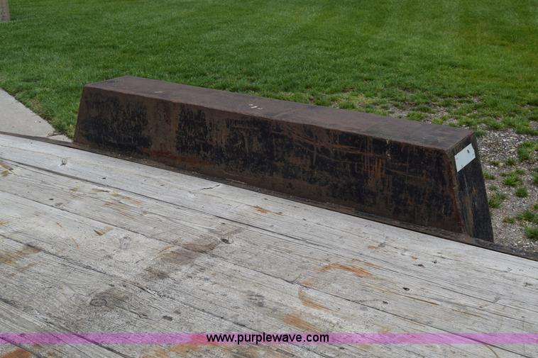 image for item K7328 1990 Star utility trailer