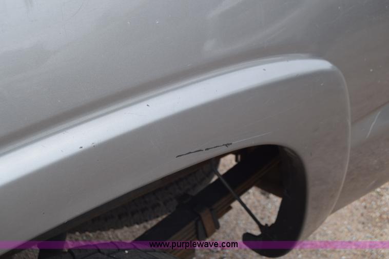 image for item K7335 2006 Chevrolet Silverado 3500HD Crew Cab pickup truck