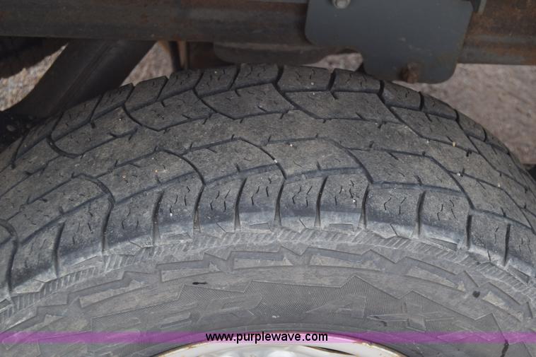 image for item K7335 2006 Chevrolet Silverado 3500HD Crew Cab pickup truck