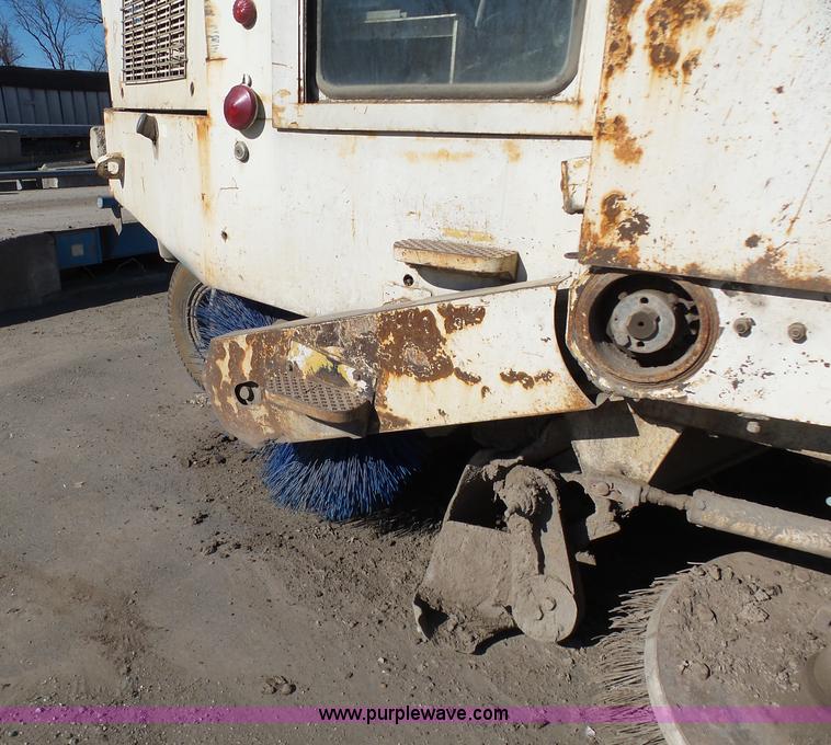 image for item K7676 Elgin Pelican S street sweeper