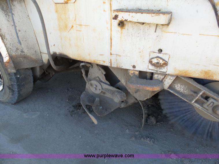 image for item K7676 Elgin Pelican S street sweeper