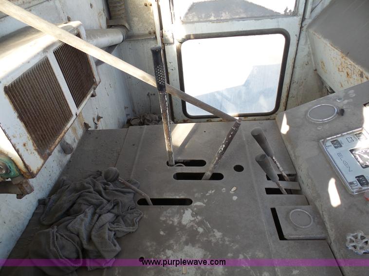 image for item K7676 Elgin Pelican S street sweeper