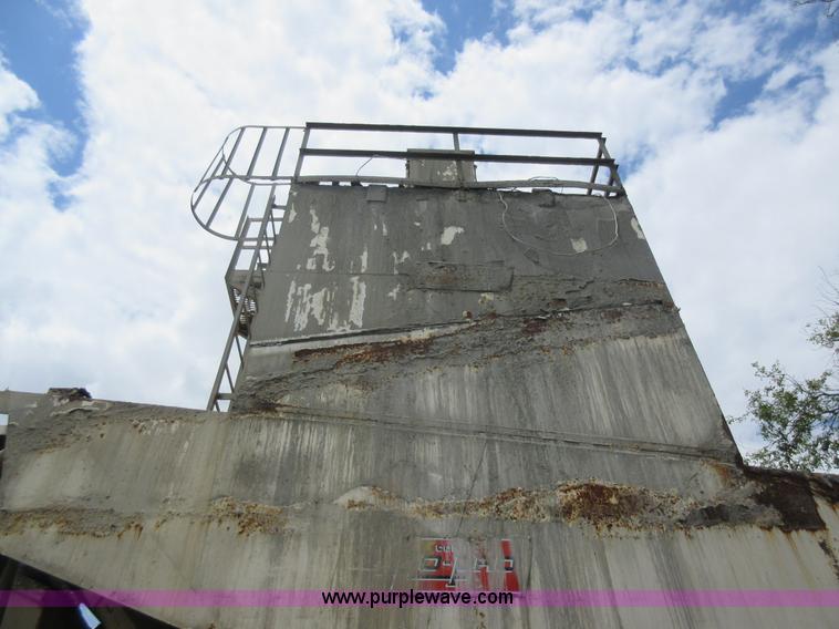 image for item K7833 Con-e-co concrete plant