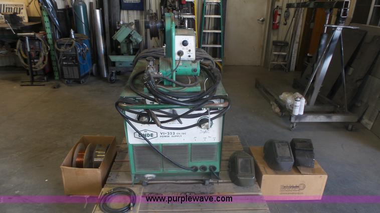image for item K8340 Linde VI-252 wire feed welder