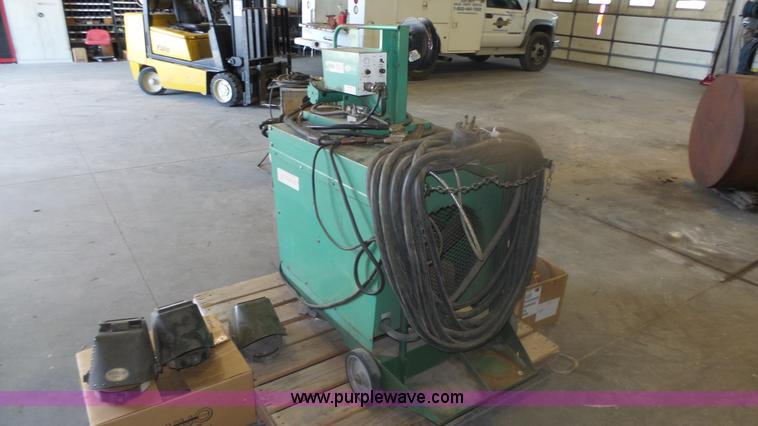 image for item K8340 Linde VI-252 wire feed welder