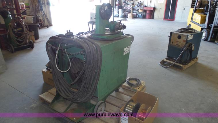 image for item K8340 Linde VI-252 wire feed welder