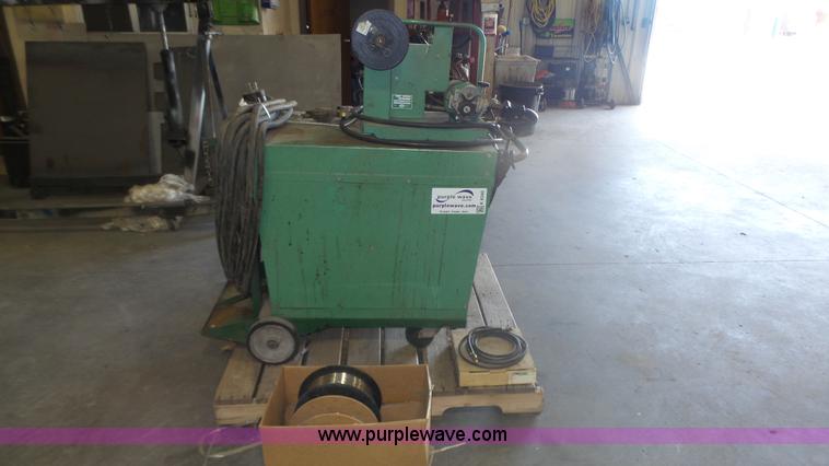 image for item K8340 Linde VI-252 wire feed welder
