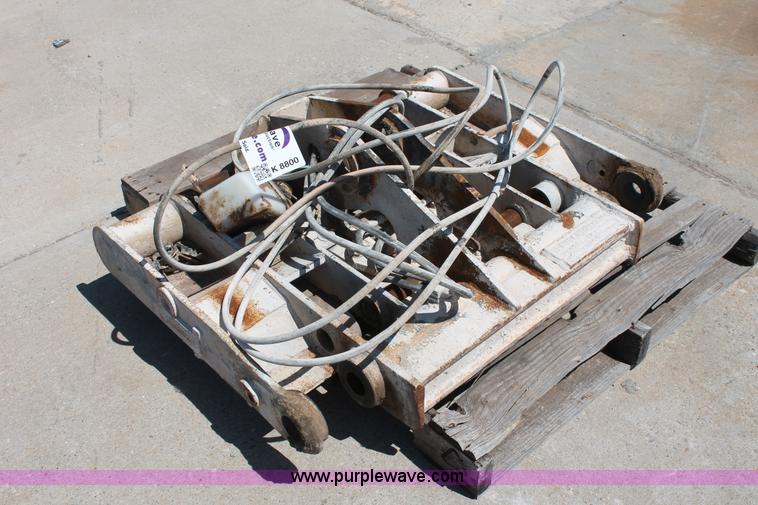 image for item K8800 Pemberton loader quick attach