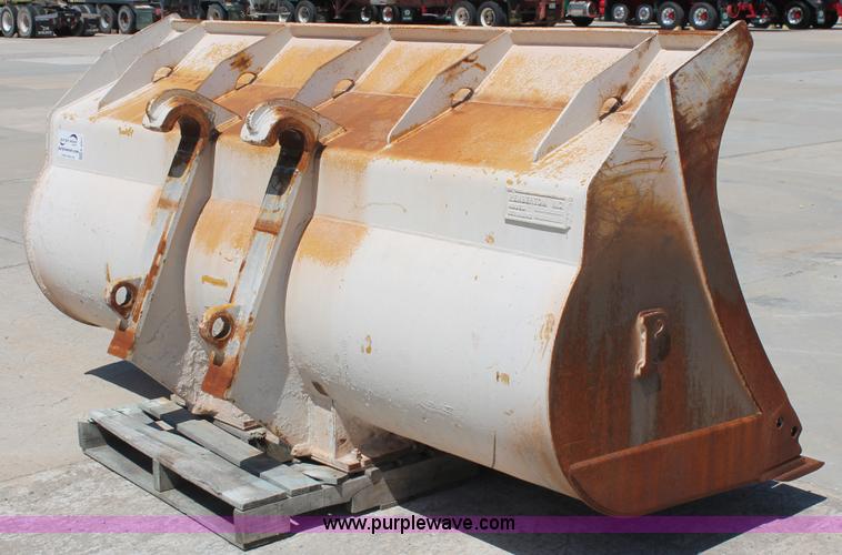 image for item K8801 Pemberton 6218 loader bucket