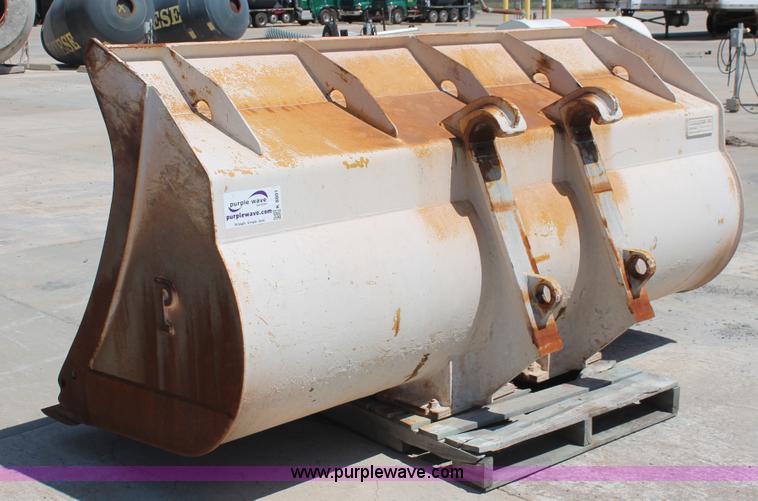 image for item K8801 Pemberton 6218 loader bucket