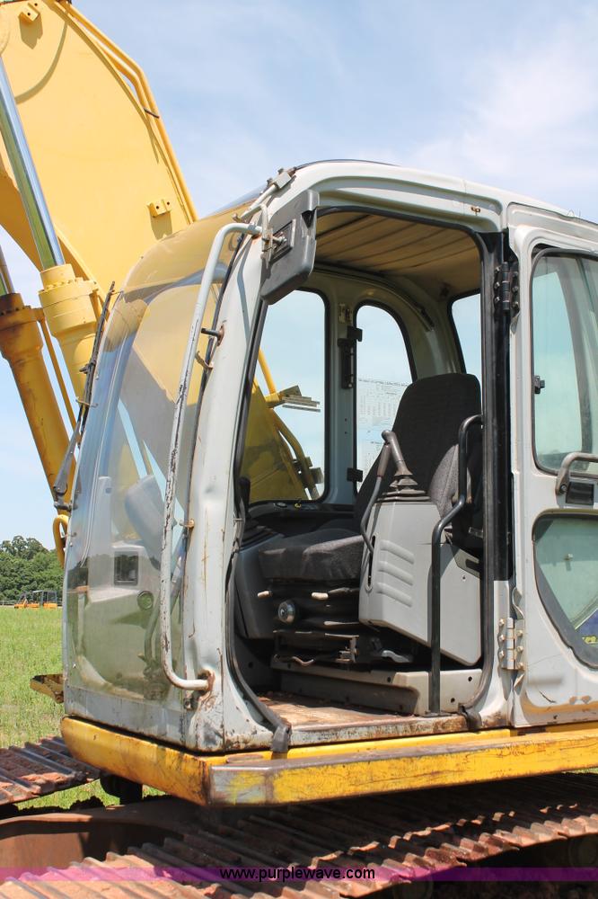 image for item K8805 2005 Kobelco SK160LC excavator