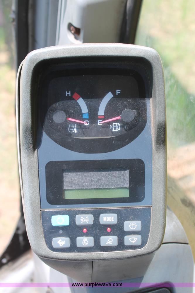 image for item K8805 2005 Kobelco SK160LC excavator