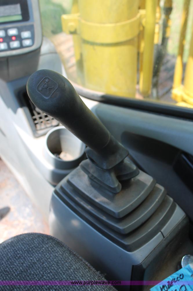 image for item K8805 2005 Kobelco SK160LC excavator