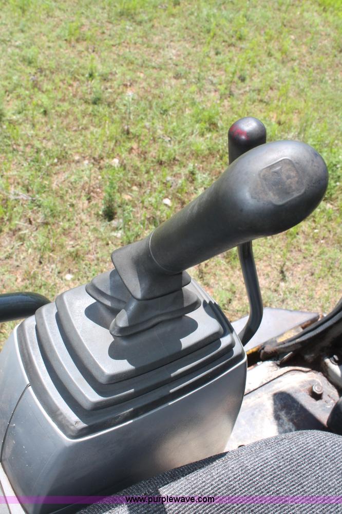 image for item K8805 2005 Kobelco SK160LC excavator