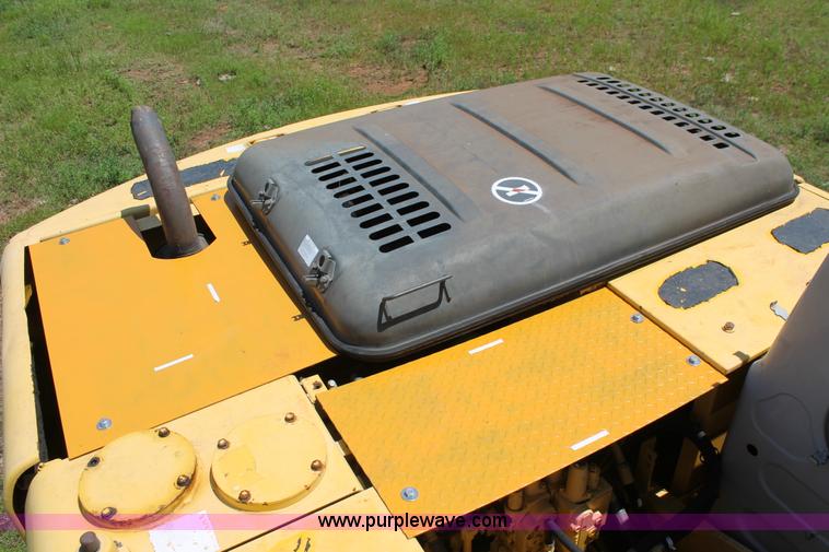 image for item K8805 2005 Kobelco SK160LC excavator