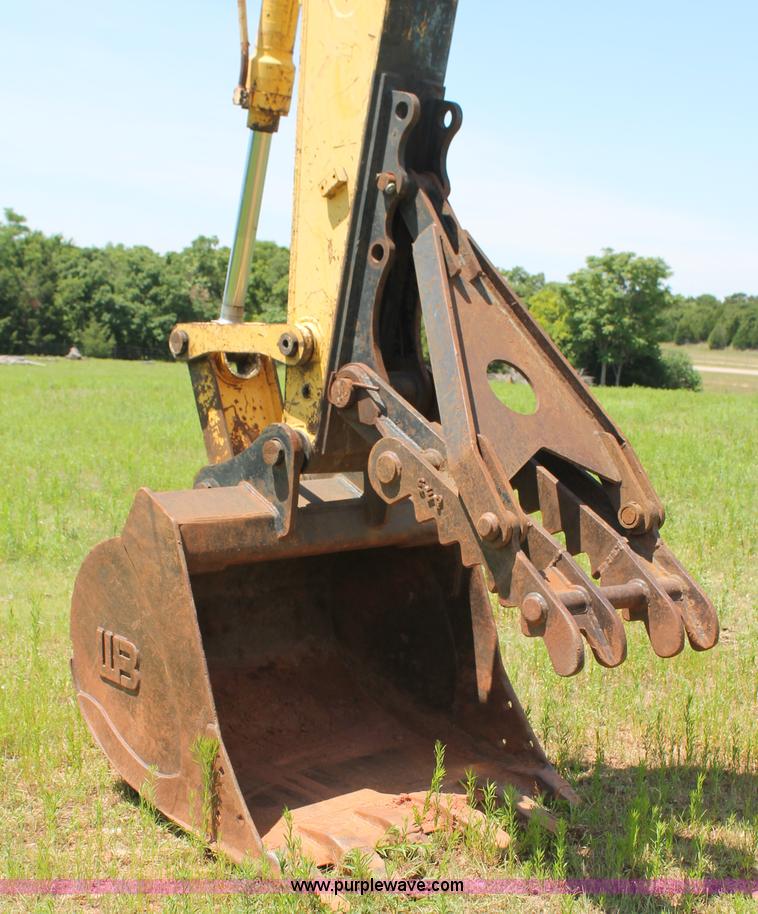 image for item K8805 2005 Kobelco SK160LC excavator