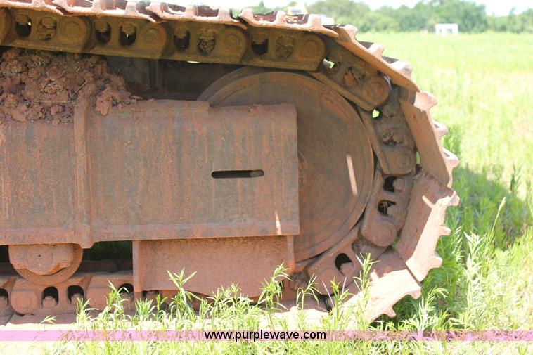 image for item K8805 2005 Kobelco SK160LC excavator