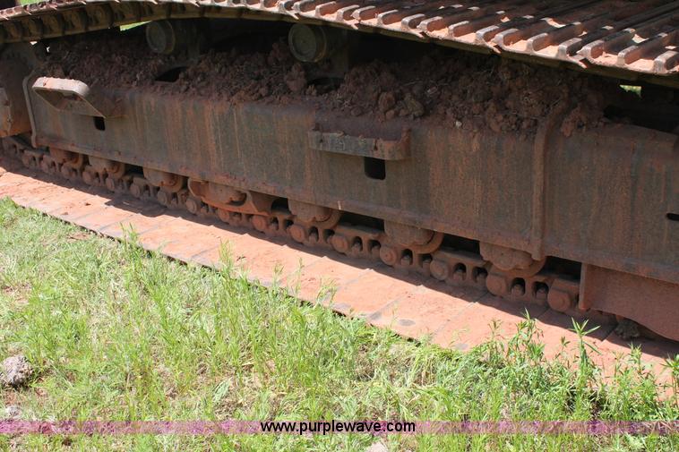 image for item K8805 2005 Kobelco SK160LC excavator