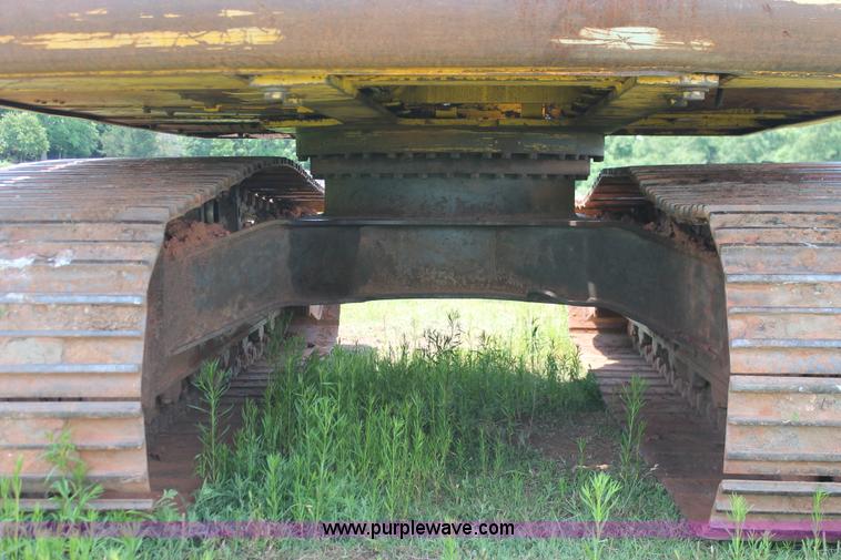 image for item K8805 2005 Kobelco SK160LC excavator