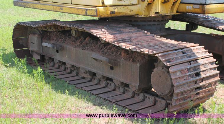 image for item K8805 2005 Kobelco SK160LC excavator