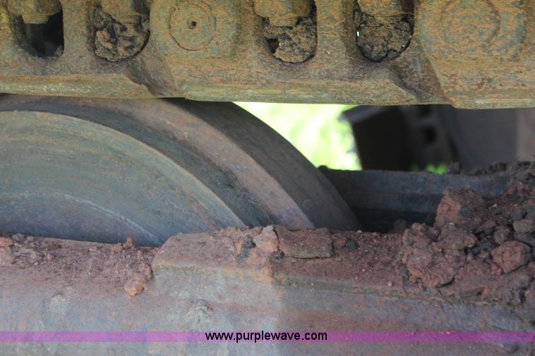 image for item K8805 2005 Kobelco SK160LC excavator