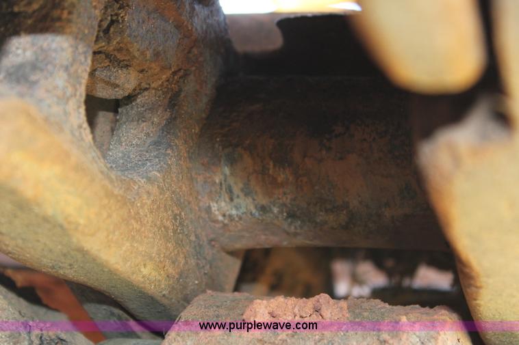 image for item K8805 2005 Kobelco SK160LC excavator