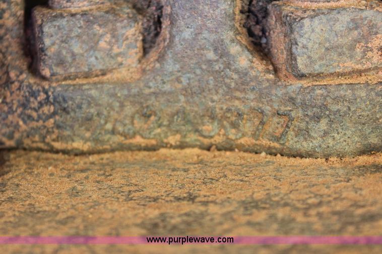 image for item K8805 2005 Kobelco SK160LC excavator