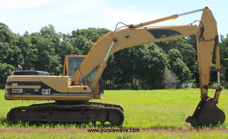 image for item K8806 1998 Caterpillar 322B L excavator