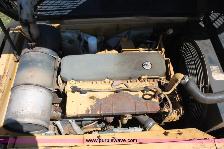 image for item K8806 1998 Caterpillar 322B L excavator