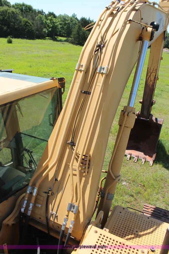 image for item K8806 1998 Caterpillar 322B L excavator