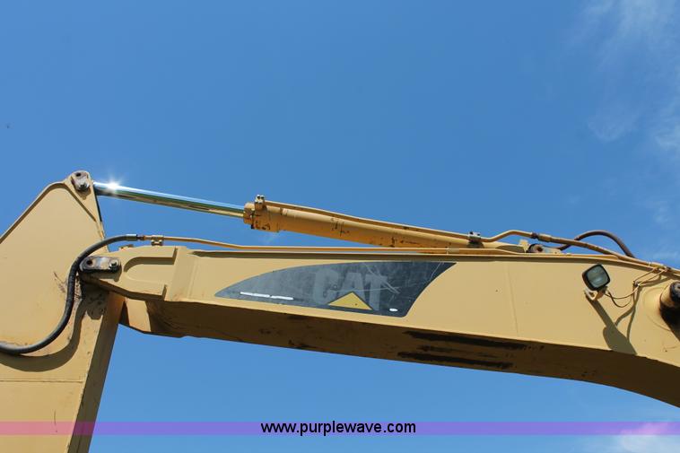 image for item K8806 1998 Caterpillar 322B L excavator