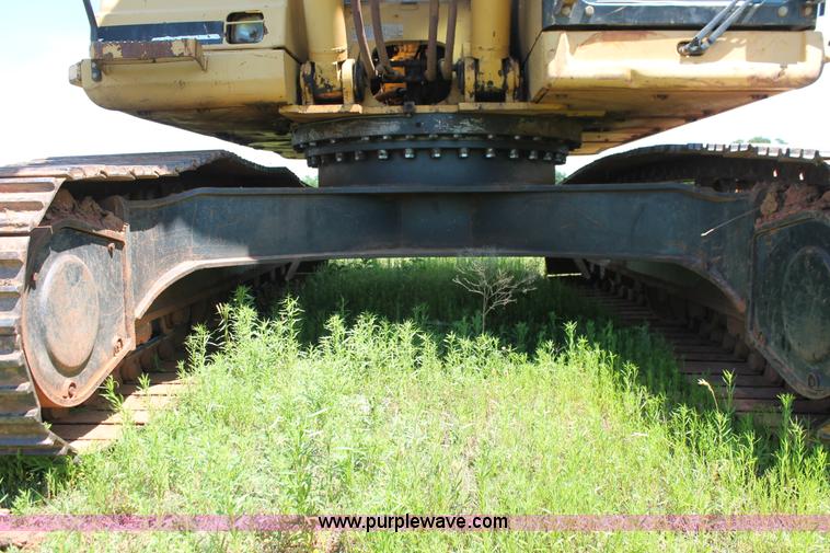 image for item K8806 1998 Caterpillar 322B L excavator