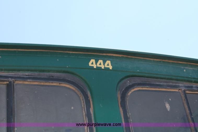 image for item K8811 2001 Sterling L9500 truck cab and chassis