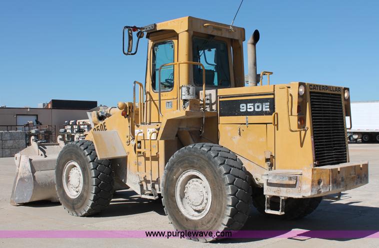 image for item K8813 1989 Caterpillar 950E wheel loader