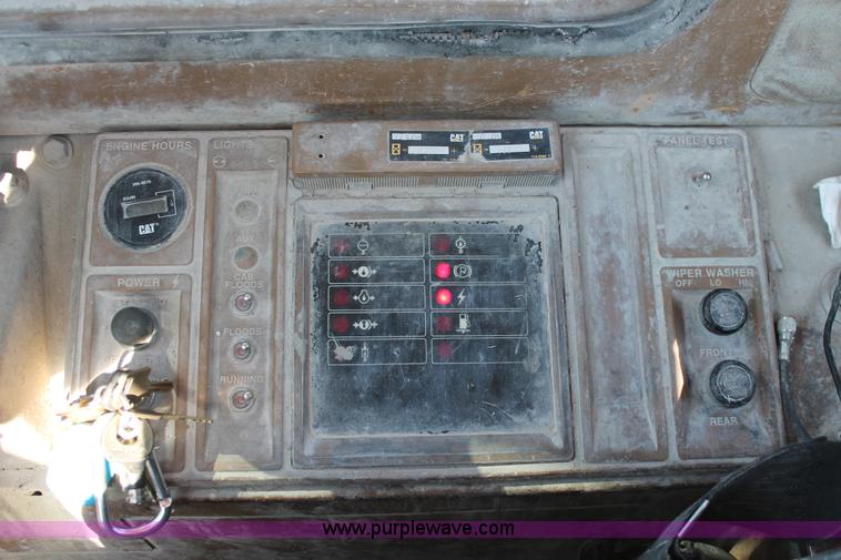 image for item K8813 1989 Caterpillar 950E wheel loader