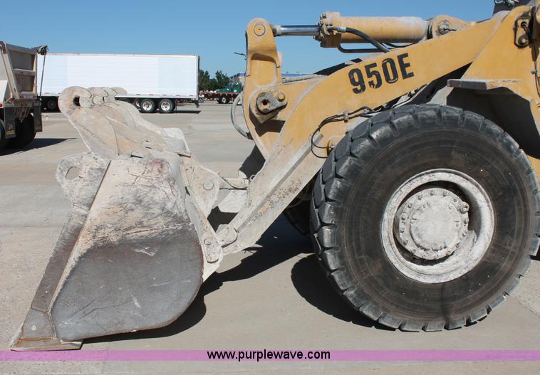 image for item K8813 1989 Caterpillar 950E wheel loader