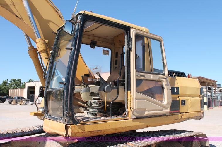 image for item K8814 1997 Caterpillar 320B L excavator