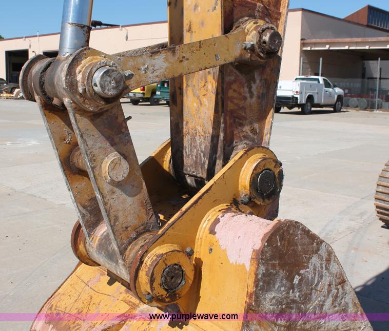 image for item K8814 1997 Caterpillar 320B L excavator