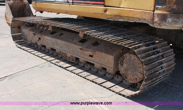 image for item K8814 1997 Caterpillar 320B L excavator