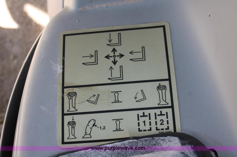 image for item K8815 2005 Caterpillar TH560B telehandler