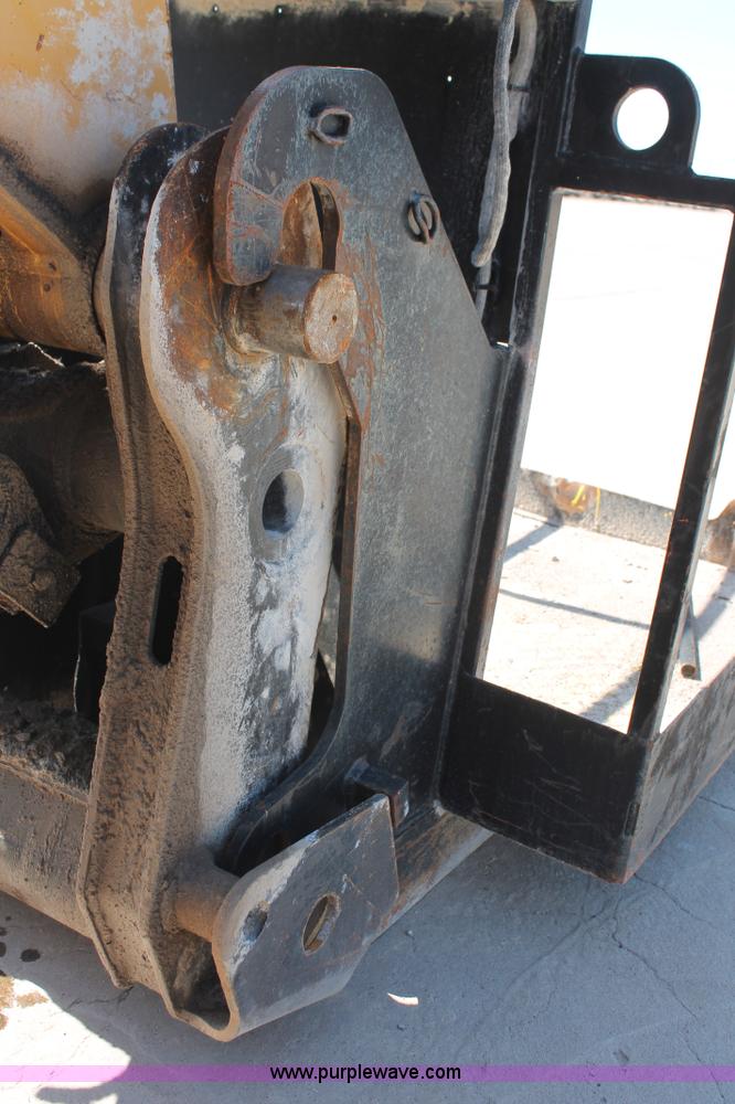 image for item K8815 2005 Caterpillar TH560B telehandler