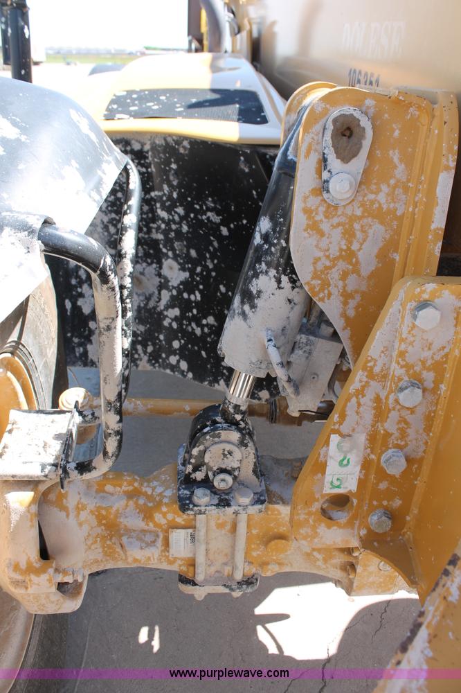 image for item K8815 2005 Caterpillar TH560B telehandler