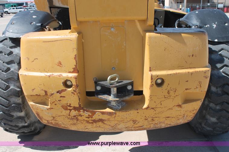 image for item K8815 2005 Caterpillar TH560B telehandler
