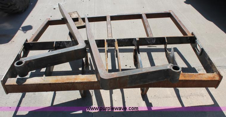 image for item K8815 2005 Caterpillar TH560B telehandler